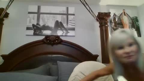 Snapshot of ticklemepink696969 chatting on December 26, 2024, 1:51 am ticklemepink696969 online show from December 26, 2024, 1:51 am