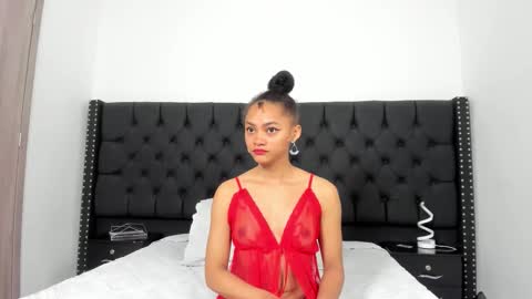 Tifany  online show from November 6, 2025, 10:21 pm