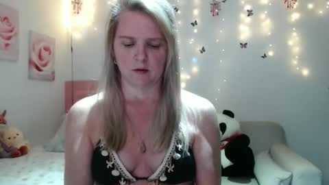 Tifany online show from March 21, 2026, 11:26 am