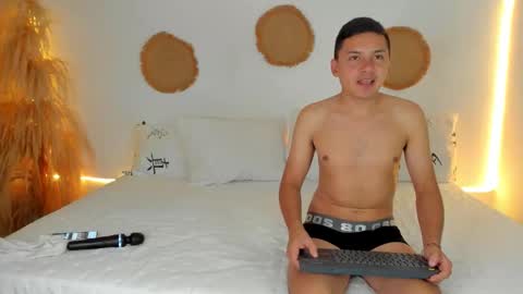 Snapshot of tifanyrossii chatting on February 6, 2026, 12:48 am tifanyrossii online show from February 6, 2026, 12:48 am