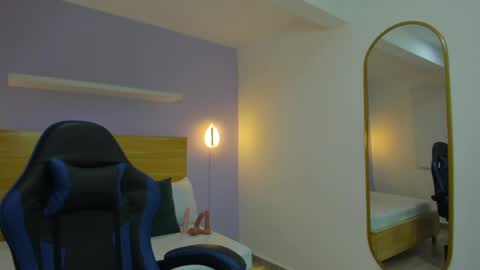 Snapshot of tiffanny_doll_ chatting on April 23, 2026, 1:24 pm T I F F A N N Y online show from April 23, 2026, 1:24 pm