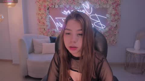 Tiffanny Sins online show from November 29, 2025, 3:20 am