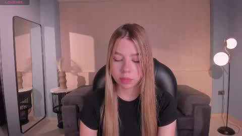Tiffanny Sins online show from June 26, 2026, 4:17 am