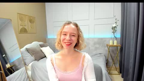 Tiffany online show from December 1, 2025, 5:34 am