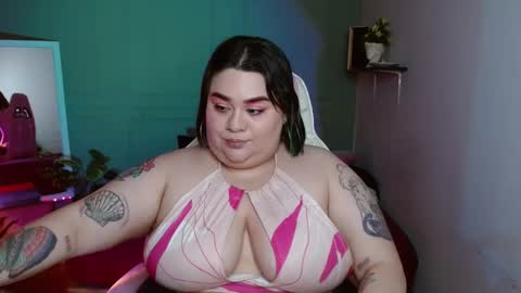 dont forget ask for custom vids  online show from January 10, 2025, 8:51 am