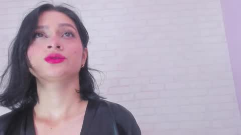 tiffany_mendez online show from January 28, 2025, 12:11 pm