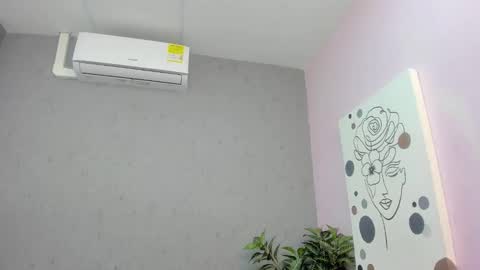 tiffany_mendez online show from December 2, 2025, 12:10 pm