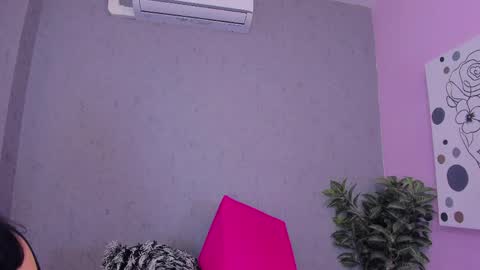 tiffany_mendez online show from April 11, 2026, 12:09 pm