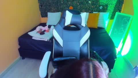 tiffany_sander online show from December 24, 2024, 3:38 am