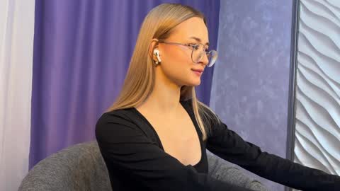 Tiffany online show from December 16, 2024, 2:27 pm