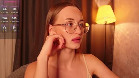 Tiffany online show from December 3, 2025, 1:31 pm