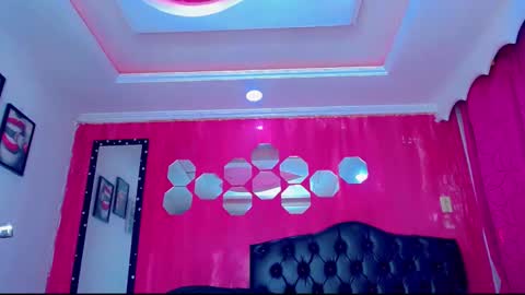 tiffanymackensyy69 online show from December 18, 2025, 6:58 pm