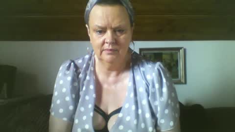 Snapshot of tiffanymature chatting on September 13, 2025, 8:03 am TiffanyMature online show from September 13, 2025, 8:03 am