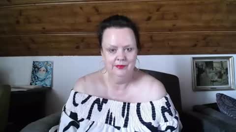 Snapshot of tiffanymature chatting on July 22, 2026, 9:01 am TiffanyMature online show from July 22, 2026, 9:01 am