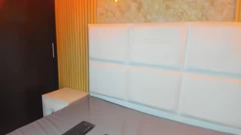 Snapshot of tiffanymonrow chatting on February 14, 2026, 11:18 am TiffanyMonrow online show from February 14, 2026, 11:18 am