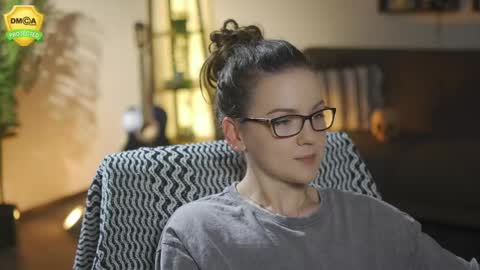 tiffanyriox online show from May 26, 2026, 11:56 pm