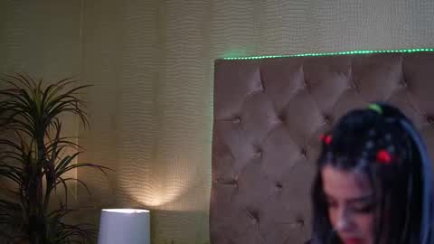  Tiffany  online show from October 14, 2025, 6:25 am