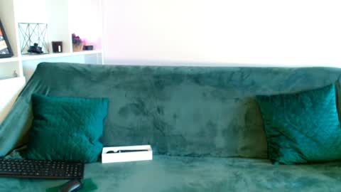 Snapshot of tiffquinn chatting on June 19, 2026, 9:35 am tiff online show from June 19, 2026, 9:35 am