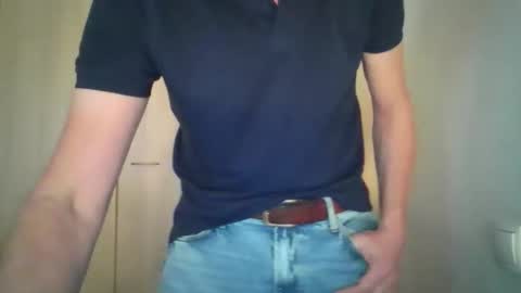 tigerjow941808 online show from November 19, 2025, 3:01 pm