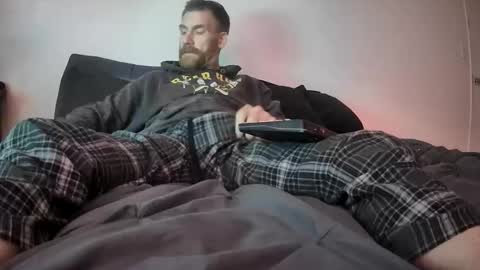 Tiggity23 come stroke my 9 cock with ne online show from May 28, 2026, 12:57 pm