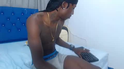 Snapshot of tight_ebony chatting on February 22, 2025, 10:40 am Ashley online show from February 22, 2025, 10:40 am