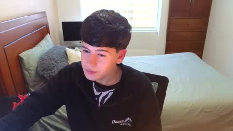 Snapshot of tightncuteass chatting on September 23, 2025, 9:18 pm Camilo online show from September 23, 2025, 9:18 pm