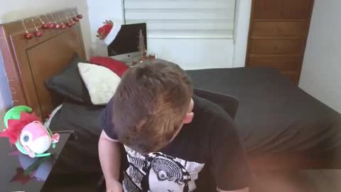 Snapshot of tightncuteass chatting on November 12, 2025, 11:03 pm Camilo online show from November 12, 2025, 11:03 pm