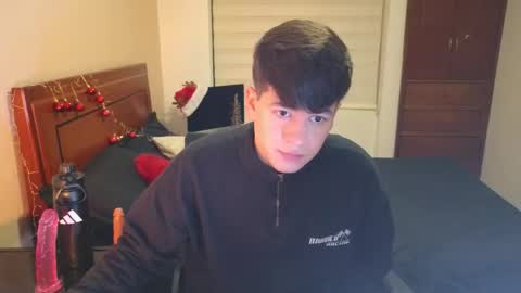 Snapshot of tightncuteass chatting on November 27, 2025, 1:07 am Camilo online show from November 27, 2025, 1:07 am