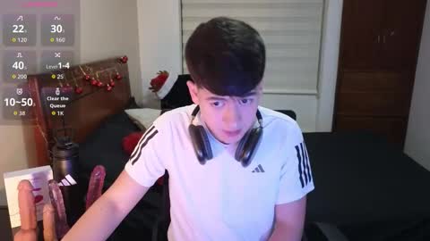 Snapshot of tightncuteass chatting on November 30, 2025, 12:36 am Camilo online show from November 30, 2025, 12:36 am