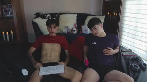 Snapshot of tightncuteass chatting on December 5, 2025, 3:09 pm Camilo online show from December 5, 2025, 3:09 pm