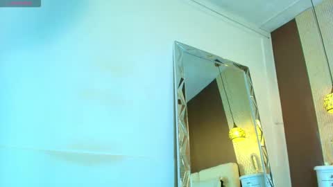 T I F F A N Y online show from October 8, 2025, 8:17 pm