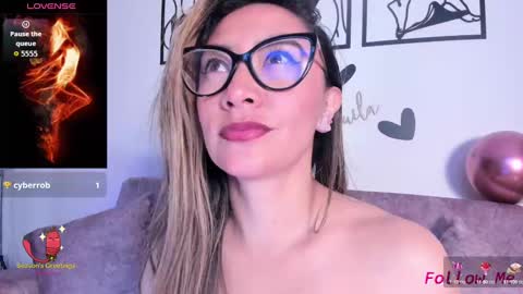 TILA TEQUILA online show from October 3, 2025, 1:41 pm