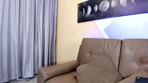 Snapshot of tiler_price chatting on December 18, 2024, 2:32 am Tyler online show from December 18, 2024, 2:32 am