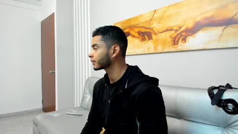 Snapshot of tiler_price chatting on January 5, 2025, 12:31 pm Tyler online show from January 5, 2025, 12:31 pm