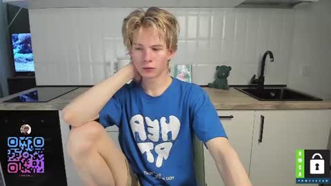 Snapshot of tim_milll chatting on July 22, 2026, 5:10 am Tim online show from July 22, 2026, 5:10 am