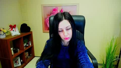 Luisa online show from December 12, 2024, 9:40 am
