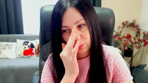 Luisa online show from May 18, 2026, 8:42 am