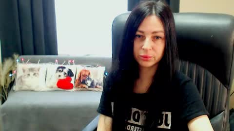 Luisa online show from May 21, 2026, 7:37 am