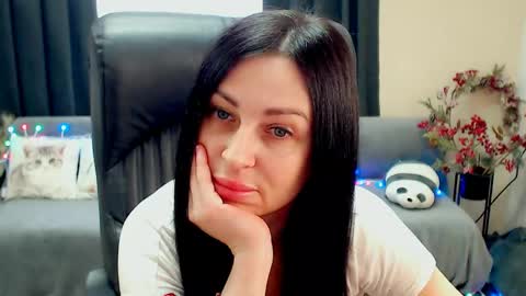 Luisa online show from May 22, 2026, 7:59 am