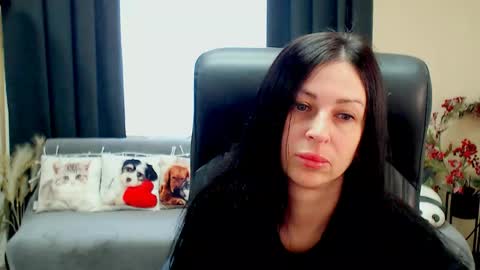 Luisa online show from June 3, 2026, 7:55 am