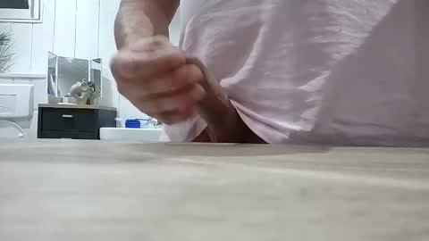 timfeet821371 online show from April 3, 2026, 4:05 pm