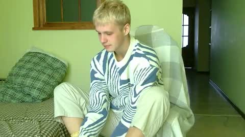 Snapshot of timkinky chatting on October 17, 2025, 9:45 am Tim WhiteS online show from October 17, 2025, 9:45 am