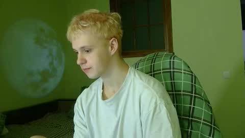 Snapshot of timkinky chatting on November 24, 2025, 9:42 am Tim WhiteS online show from November 24, 2025, 9:42 am