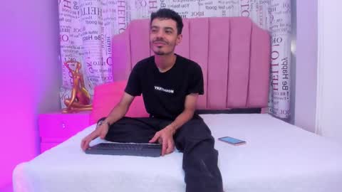 Evans  online show from October 20, 2025, 9:15 pm