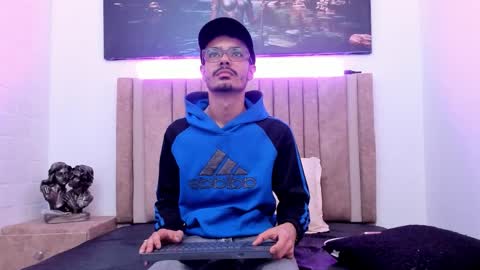 Evans  online show from January 7, 2026, 3:53 am