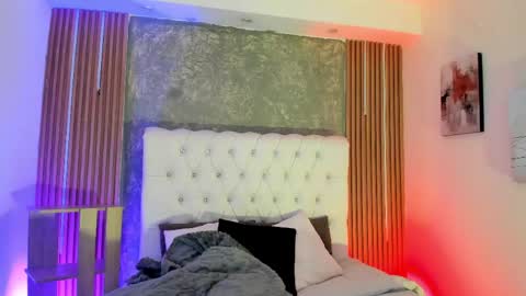 Timothy 21 years old online show from June 1, 2026, 9:05 pm