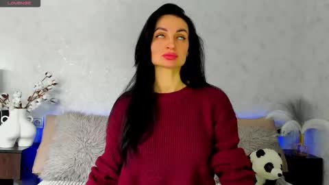 Tina online show from February 9, 2026, 8:18 am