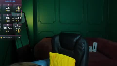 tina_tayllor__ online show from April 29, 2026, 10:16 pm
