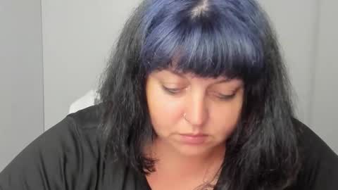 Snapshot of tina_wine chatting on September 17, 2025, 11:23 am Tina online show from September 17, 2025, 11:23 am