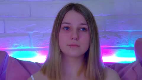 TinaBurton online show from March 12, 2026, 4:24 pm